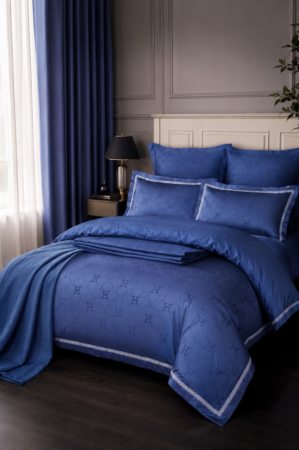 Luxury 7 Piece Bed Set