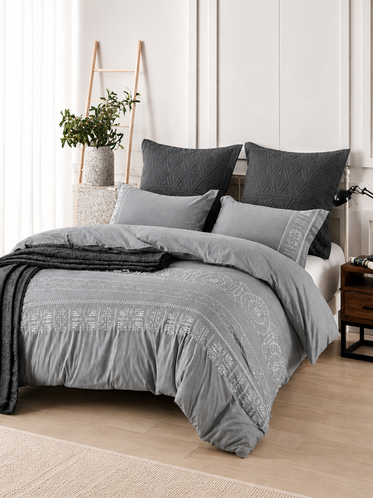 Luxury 7 Piece Bed Set